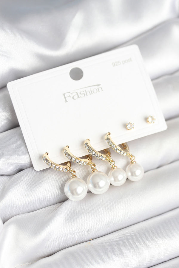 BKP11267 - Gold Renk Zirkon Taşlı Pirinç İncili 925 Ayar Gümüş Çivili Küpe Seti