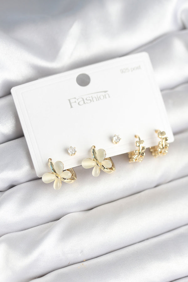 BKP11271 - Kelebek Model Gold Renk Pirinç 925 Ayar Gümüş Çivili Kadın Küpe Seti