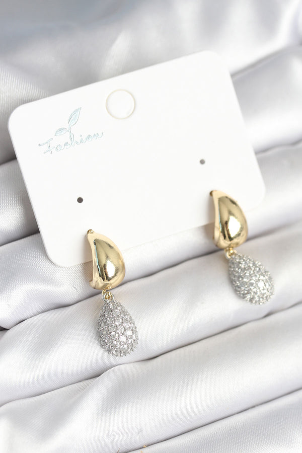 BKP11288 - Gold Renk Zirkon Taşlı Damla Pirinç Kadın Küpe