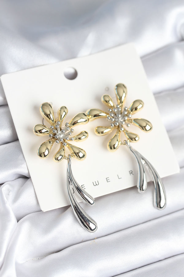 BKP11298 - Çiçek Model Gold Gümüş Renk Kadın Küpe