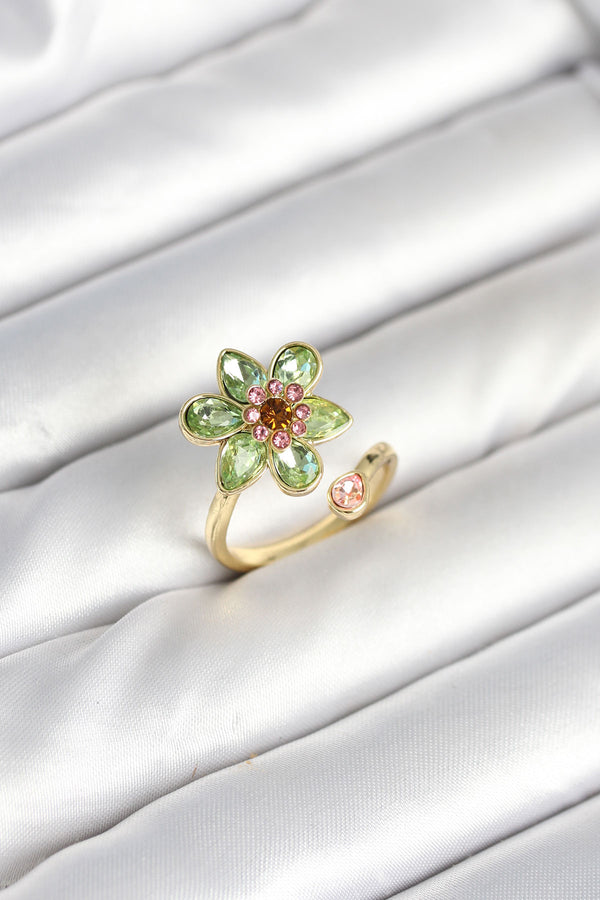 BYK3901 - Çiçek Model Yeşil Pirinç Gold Renk Yüzük