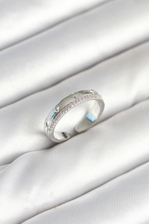 BYK3904 - Gümüş Renk Şerit Zirkon Taşlı Kadın Yüzük