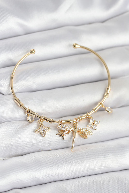 BB8045 - Yusufçuk Charmlı Gold Renk Pirinç Kadın Bileklik