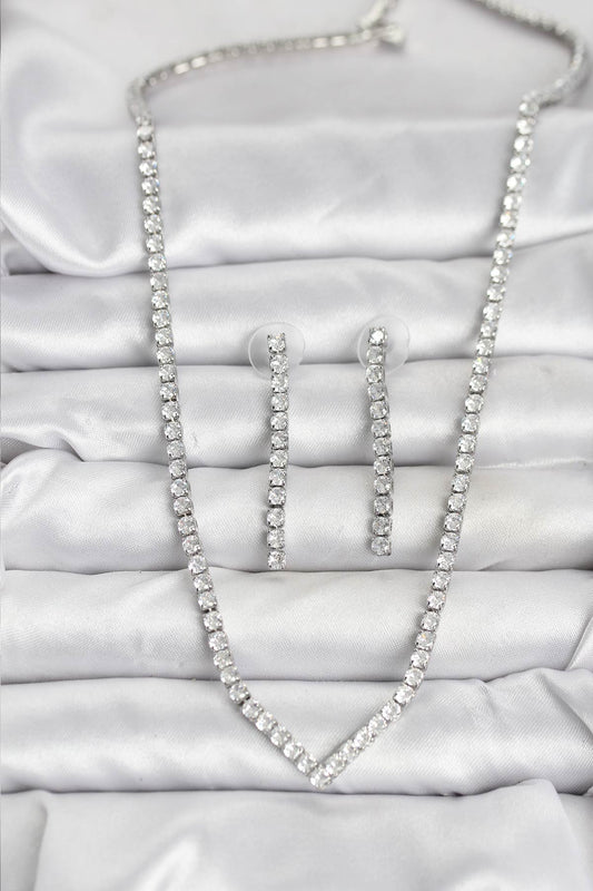 BKO10638 - Gümüş Renk Zirkon Taşlı Kadın Kolye Küpe Seti