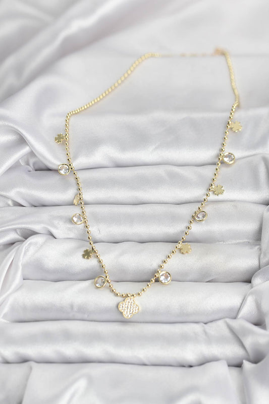 BKO10641 - Pirinç Gold Renk Yonca Model Kadın Kolye