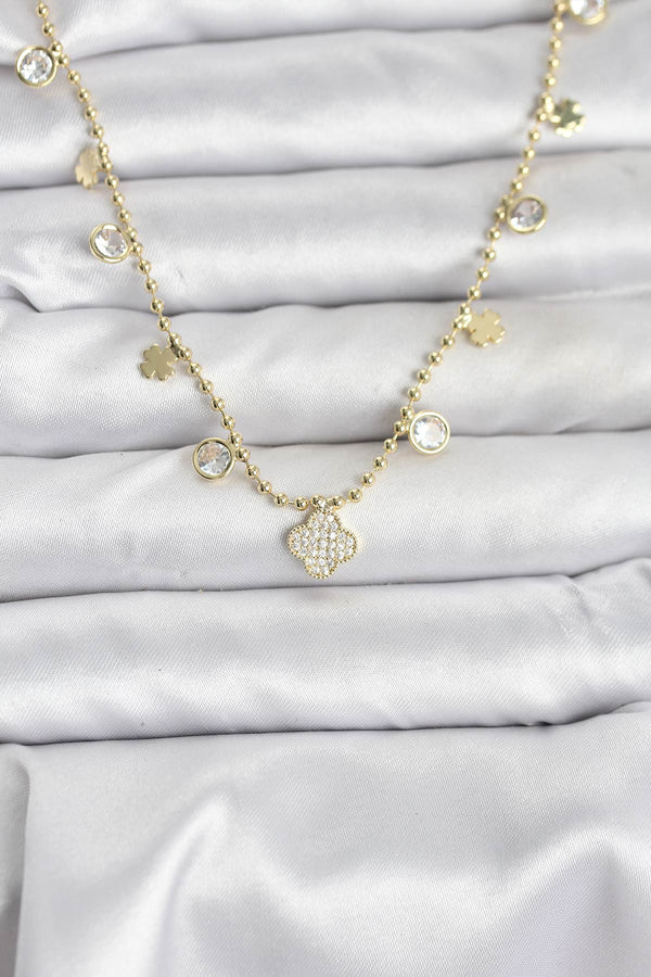 BKO10641 - Pirinç Gold Renk Yonca Model Kadın Kolye