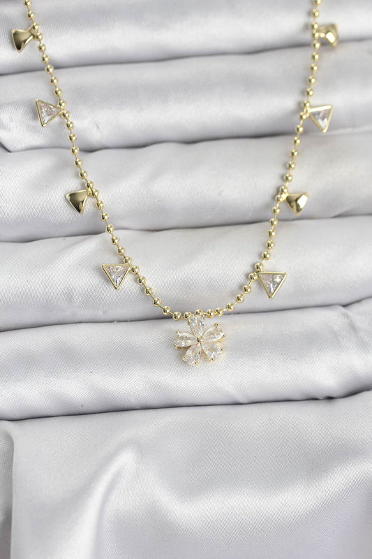 BKO10642 - Pirinç Gold Renk Zirkon Taşlı Çiçek Model Kadın Kolye