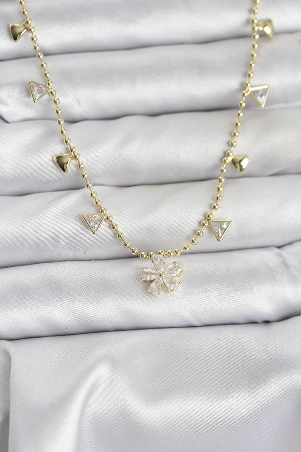 BKO10642 - Pirinç Gold Renk Zirkon Taşlı Çiçek Model Kadın Kolye