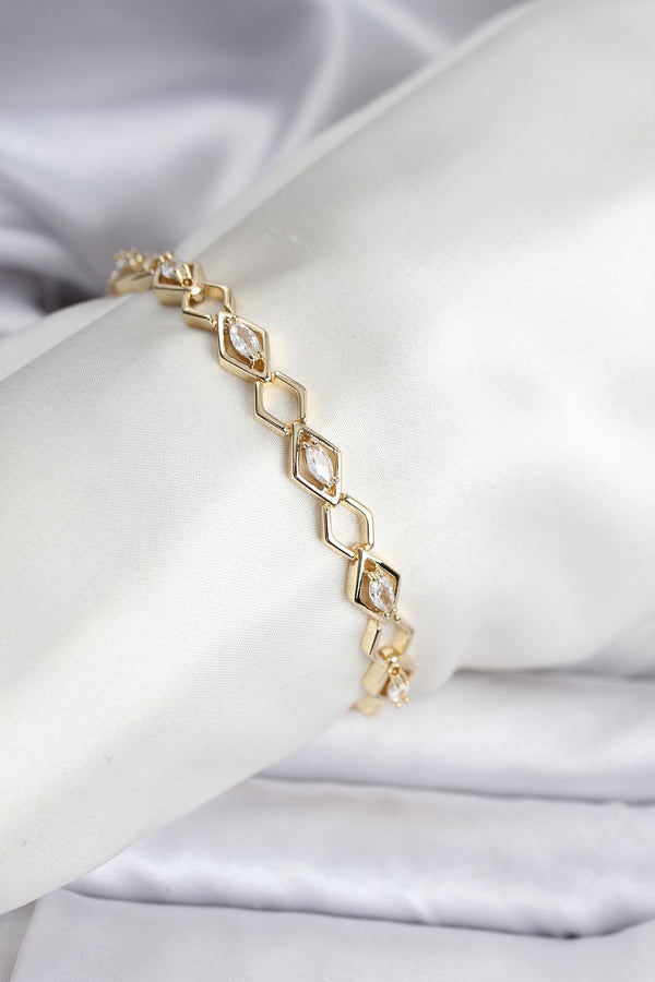 BB8115 - 14K Gold Renk Kaplama Baklava Dilim Model Kadın Bileklik