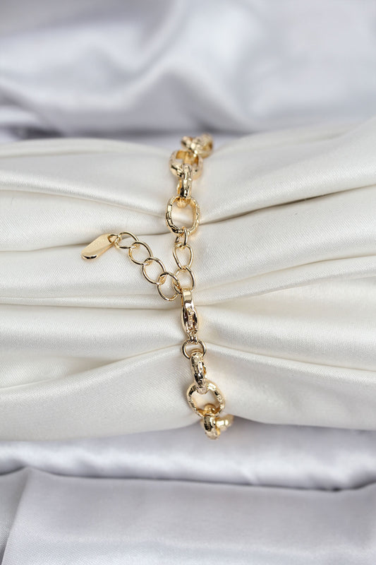 BB8120 - 14K Gold Renk Kaplama Lazerli Zincir Model CM Kadın Bileklik