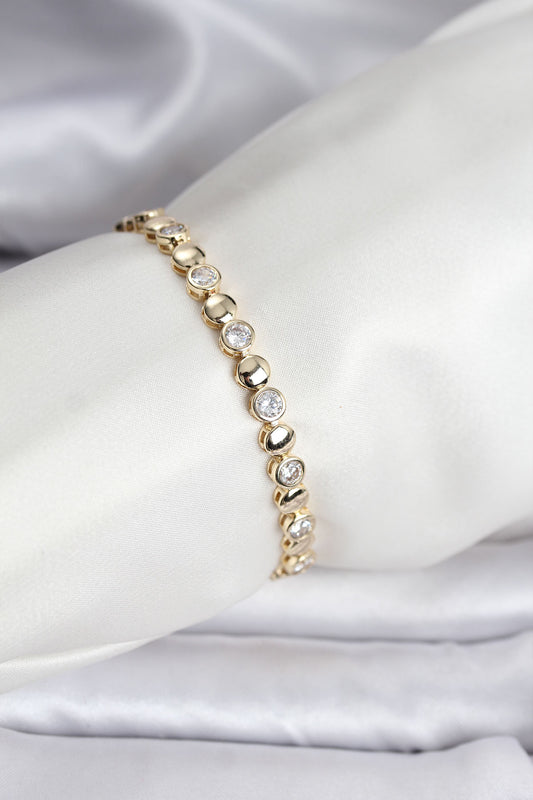 BB8123 - 14K Gold Renk Kaplama Zirkon Taşlı CM Kadın Bileklik