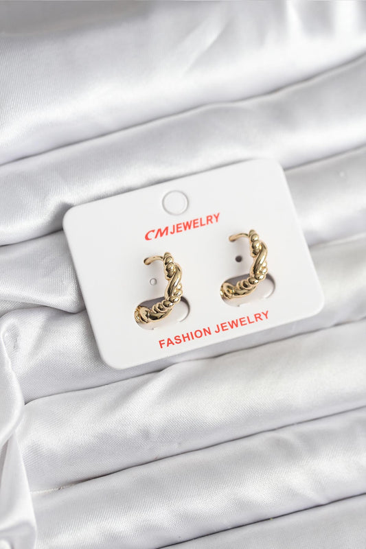 BKP11402 - 14K Gold Renk Kaplama Burgu Model CM Kadın Küpe